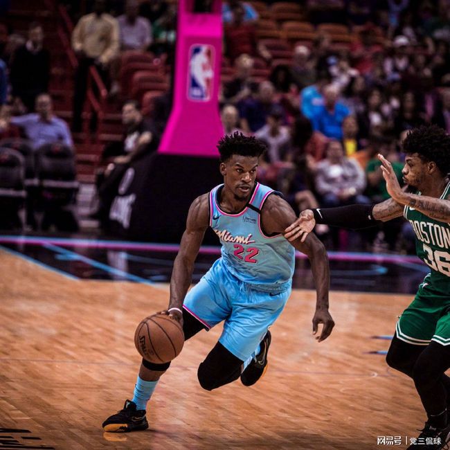 乐鱼体育平台风云突变!迈阿密热火今晚扳平良机,社区盾版图或变,引发热议,更衣室氛围转暖的简单介绍